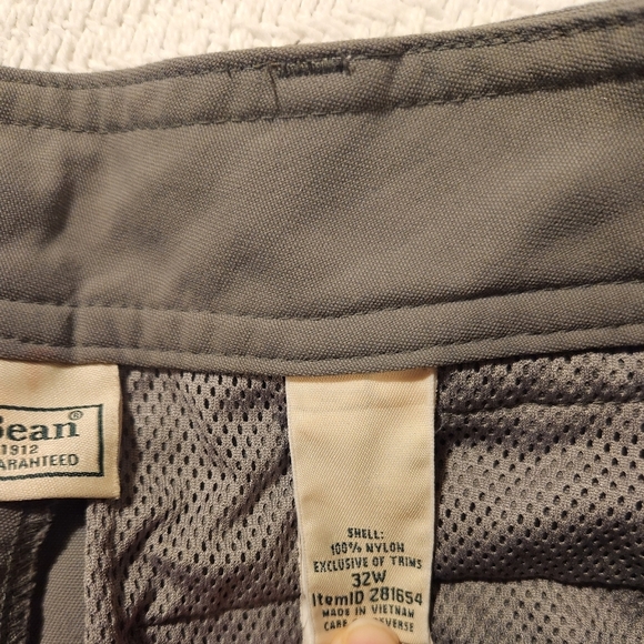 Men's LL Bean Shorts Size 32W - Picture 4 of 5